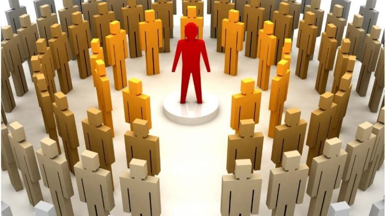 Pemimpin itu Melayani