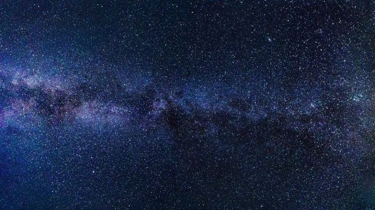 Menggapai Lailatul Qadr dan Meraih Predikat Taqwa