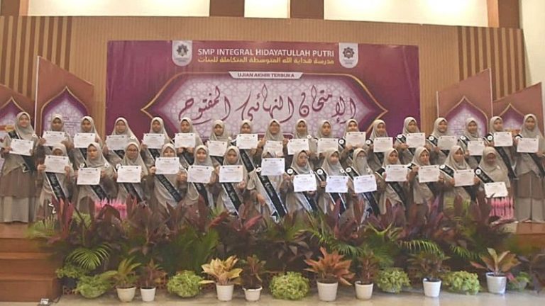 Semarak Ujian Akhir Terbuka SMP Putri Hidayatullah Depok