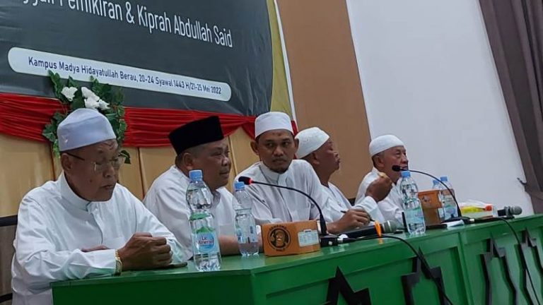 Melekat Pesan KH Abdullah Said: “Pahamilah Orang dan Jangan Minta Dipahami”