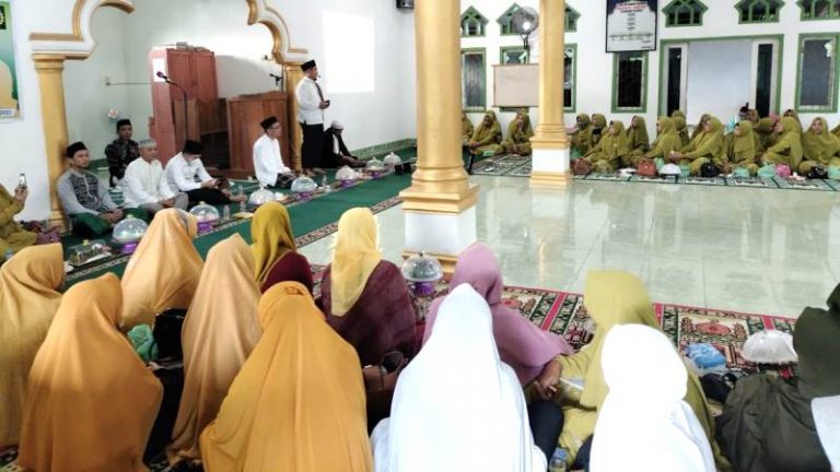 Hadirkan Ustadz Ahmad MS, BKMT Konsel Gelar Halal Bihalal