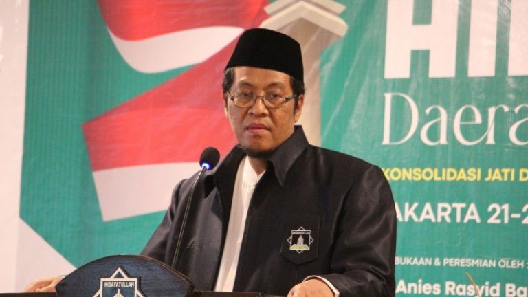 Penyimpangan LGBT Harus Ditolak dan Dihilangkan