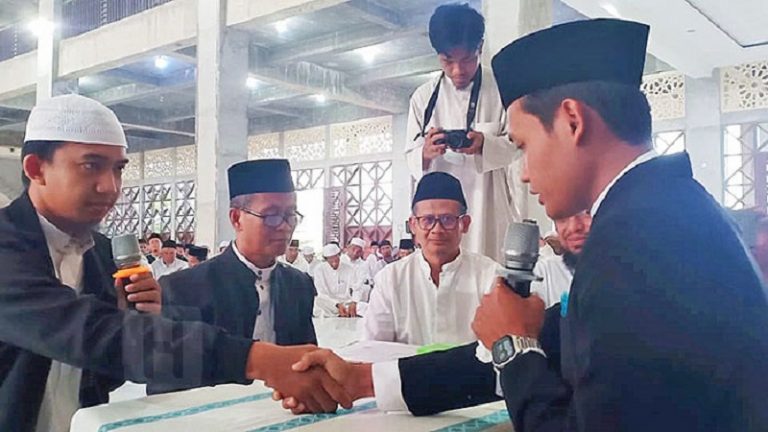 Pernikahan Tak Kenal Pacaran, Sudah Aqad Nikah Masih Deg-degan