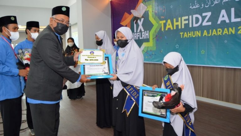 SD Luqman Al Hakim Surabaya Gelar Haflah Tahfidz Al-Quran ke-IX