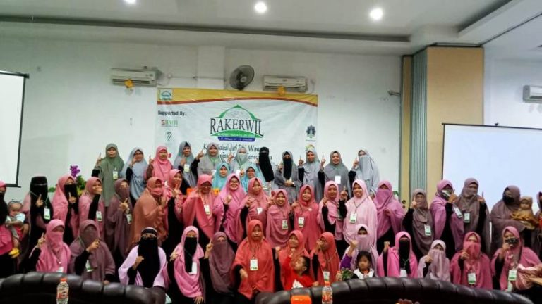 Rakerwil Mushida Jawa Barat, Ketum Hani Dorong Kuatkan Peran Domestik Muslimat