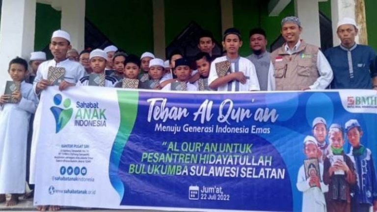 BMH – SAI Tebar Quran untuk Santri Hidayatullah Bulukumba