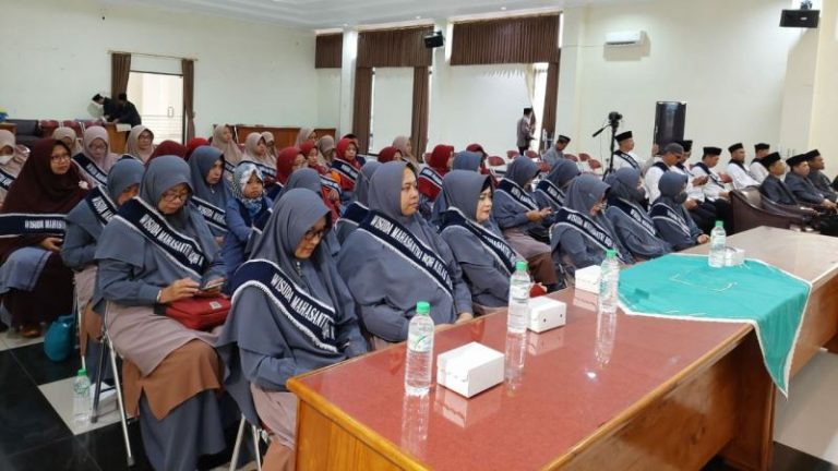 Rumah Quran Hidayatullah Trenggalek Wisuda 80 Santri Dewasa