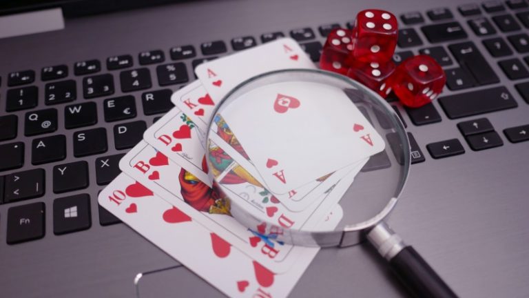 Ke Terminal Sambil dengar Curhatan Tukang Ojek Terjerat Judi Online