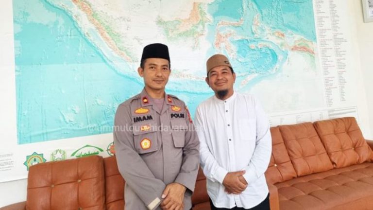 Silaturahim Kapolsek dengan Pimpinan Pondok Pesantren Hidayatullah Gunung Tembak