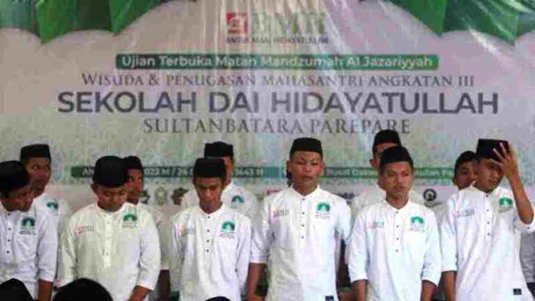 Sekolah Dai Sultanbatara Gelar Wisuda Angkatan III dan Penugasan