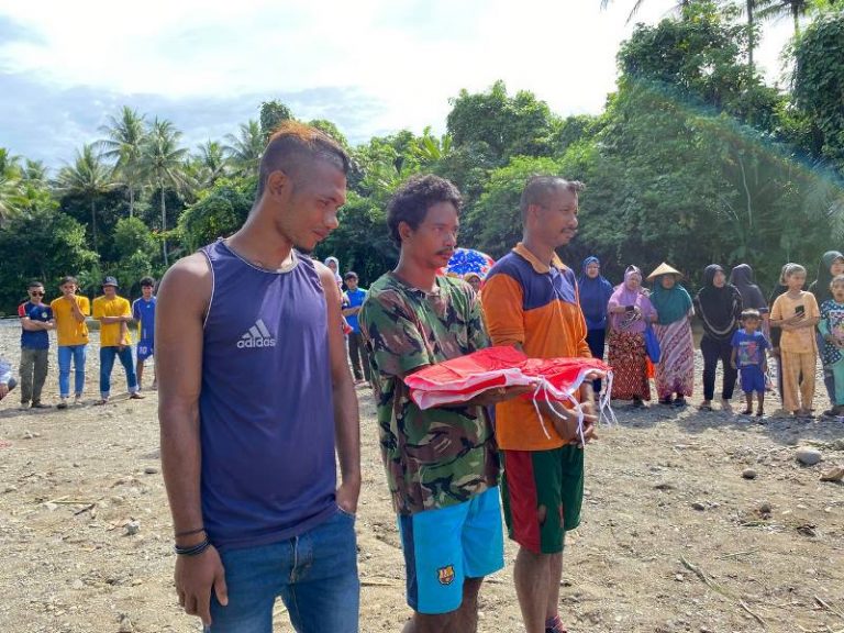 Penuh Khidmat, BMH Rayakan HUT RI ke 77 Bersama Suku Togutil