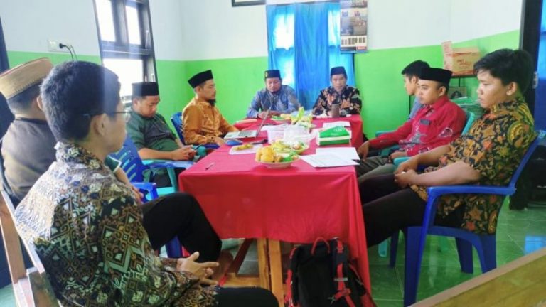 Ketua DPW Hidayatullah Sulbar Pesan Bekerja dengan Sepenuh Hati