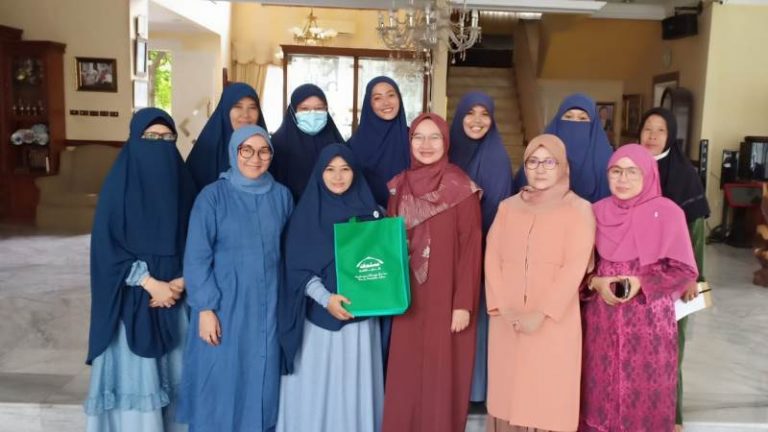 Jalin Silaturrahim Muslimat Hidayatullah dengan Badan Kontak Majelis Taklim