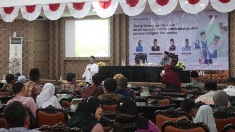 Hidayatullah Kendal Gelar Talkshow Islamic Parenting