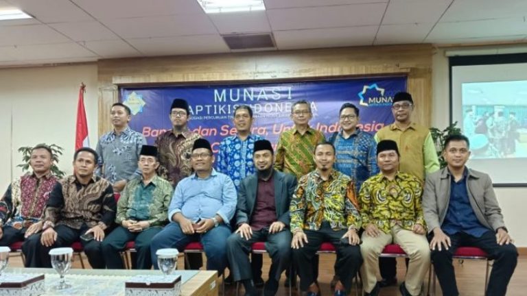 STAI Al Bayan Makassar Berpartisipasi pada Munas Pertama APTIKIS Indonesia
