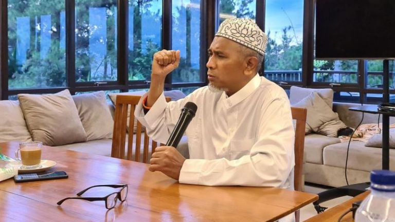 Pentingya Ibadah Shalat dan Amil Maksimal dalam Kinerja