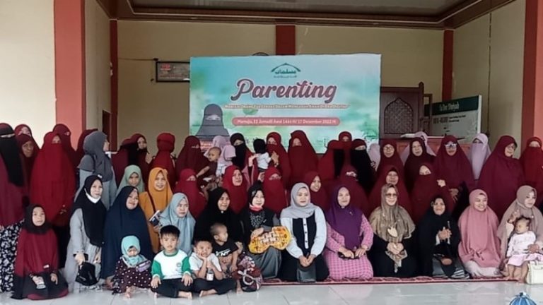 Semarak Pertemuan Kader Muslimat Hidayatullah Sulawesi Barat