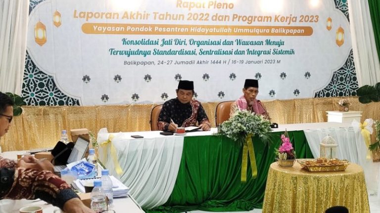 Pemimpin Umum Hidayatullah Ajak Jalankan Pancasila dengan Baik