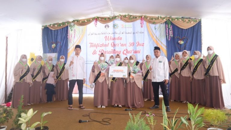 Beasiswa BMH Hadirkan 6 Hafidzah Al-Qur’an 30 Juz