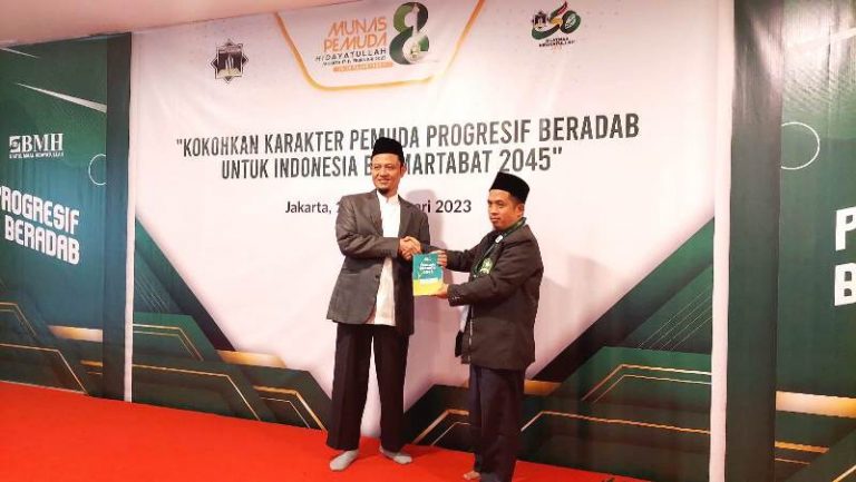 PP Pemuda Hidayatullah Luncurkan Buku Songsong 2045