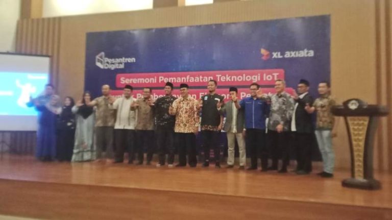 XL Axiata Perluas Solusi Digital Berbasis IoT pada Budidaya Maggot Pesmadai