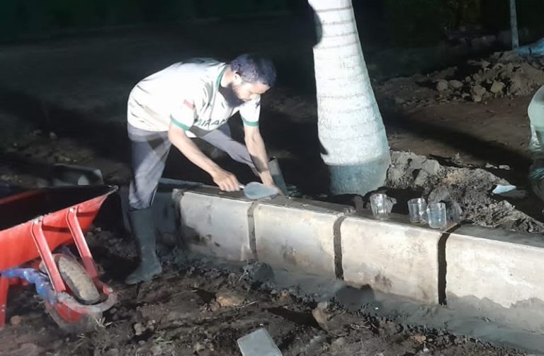 Percantik Gedung Madrasah untuk Silatnas, Guru-Santri MI Putra Kerja Lembur