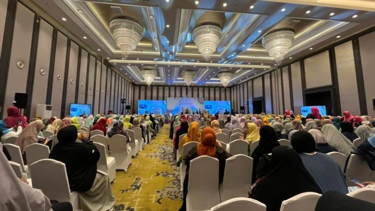 OJK Gandeng Mushida-BMOIWI Gelar Sicantik Tingkatkan Indeks Literasi Keuangan Syariah