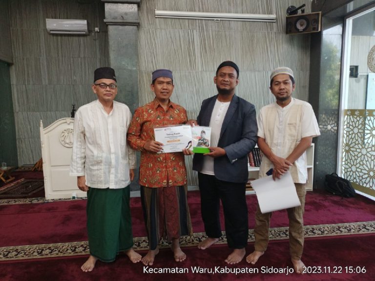 Jamaah Baiturrahman Sidoarjo Serahkan Bantuan Rp 20 Juta untuk Palestina