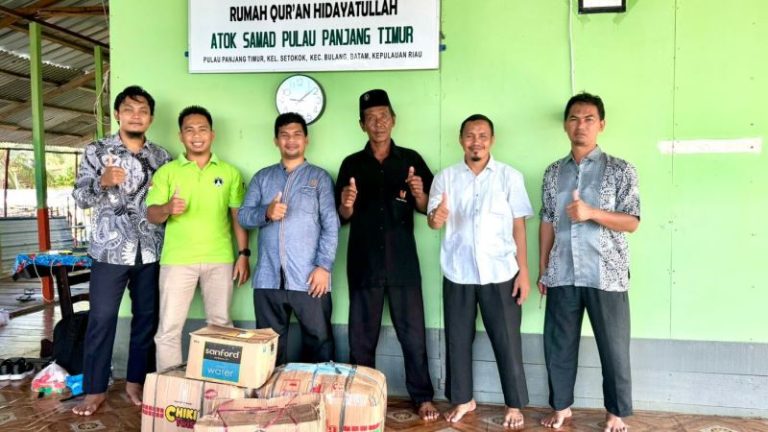 Pra Raker Hidayatullah Batam Salurkan Bantuan di Pulau Panjang Timur