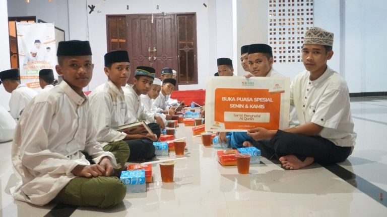 Kudapan Khas Jalangkote Jadi Menu Favorit Santri Buka Puasa di Maros