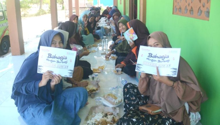 Semarak Jumat Berkah untuk Santri Penghafal Qur’an di Maluku