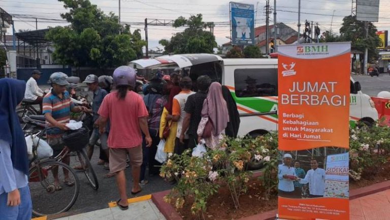 Hiasi Ramadhan dengan Program “Takjil on The Street” di Kebumen