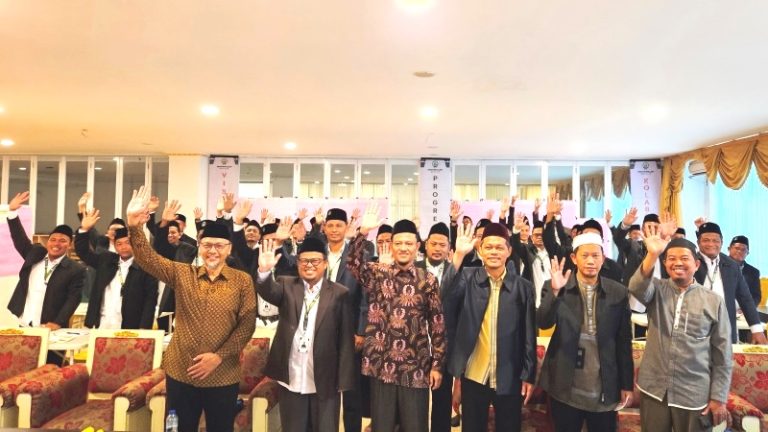 Ketua Umum Buka Training Kepemimpinan Sekretaris Dewan Pengurus Wilayah