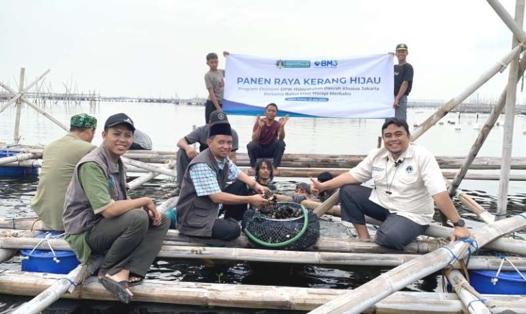 Panen Raya Kerang Hijau Pesisir Jakarta Dukung Dakwah dan Pemberdayaan Masyarakat