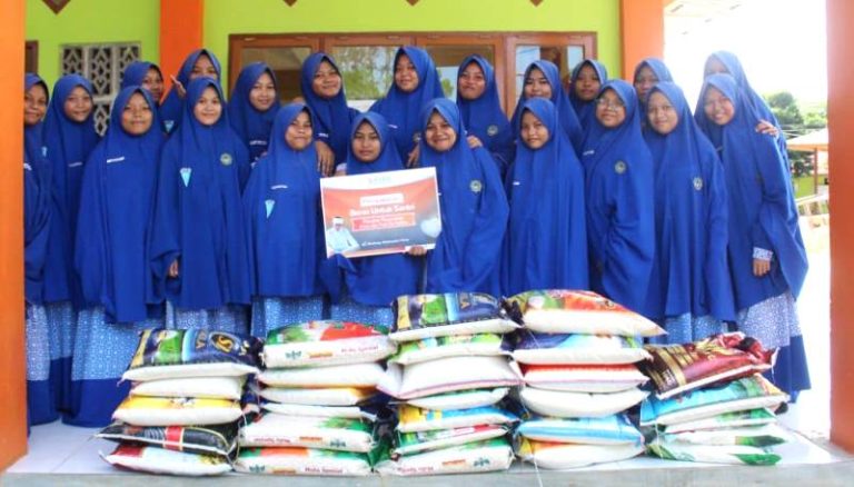 Penyaluran 600 Kg Beras untuk 235 Anak Yatim dan Dhuafa di Panti Asuhan
