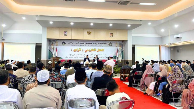 Pesan Syaikh Mahdi Al-Yaman di Wisuda Hafidz Qur’an SMP/ SMA Luqman Al Hakim