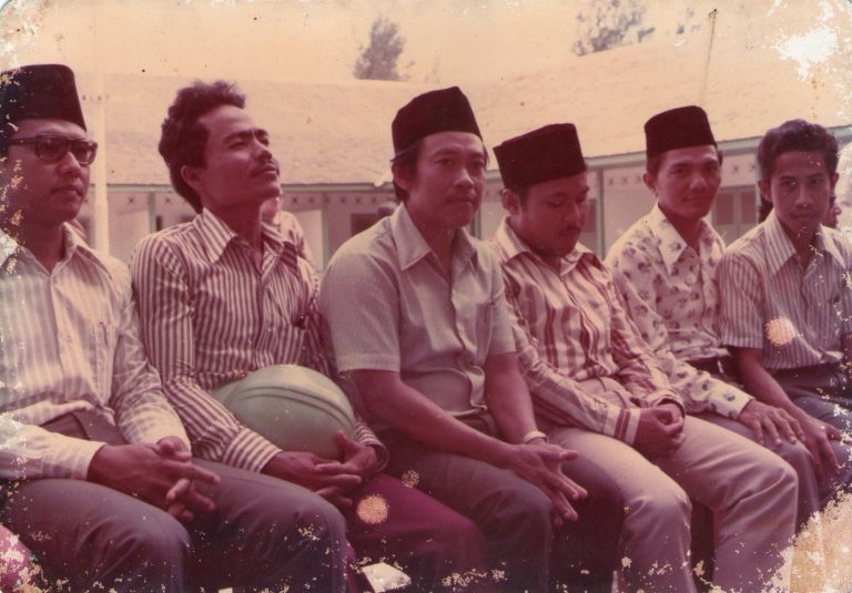 Lembaga Perjuangan: Sebuah Refleksi Pemikiran Ustadz Abdullah Said <i>Rahimahullah</i>