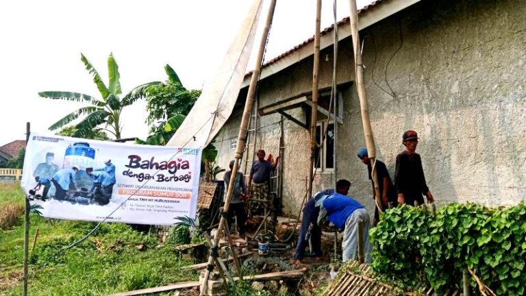 Sumur Bor Berikan Secercah Harapan Atasi Krisis Air Bersih di Desa Pasilian