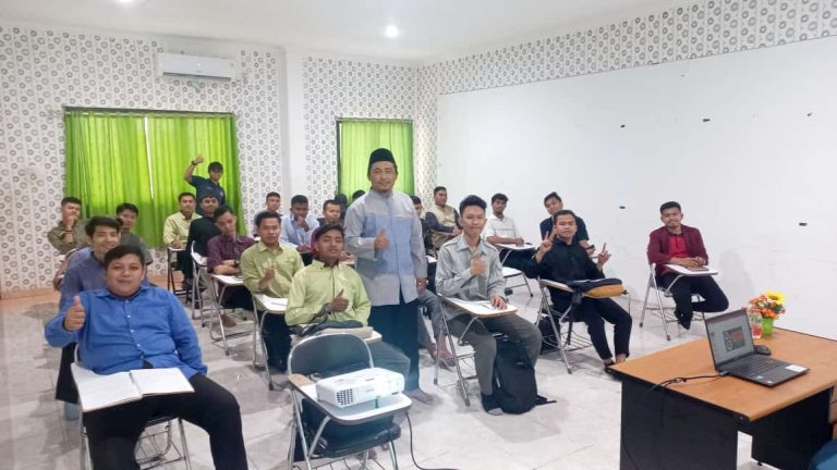 Posdai Bekali Mahasiswa Calon Kader Dai dengan Materi Grand MBA