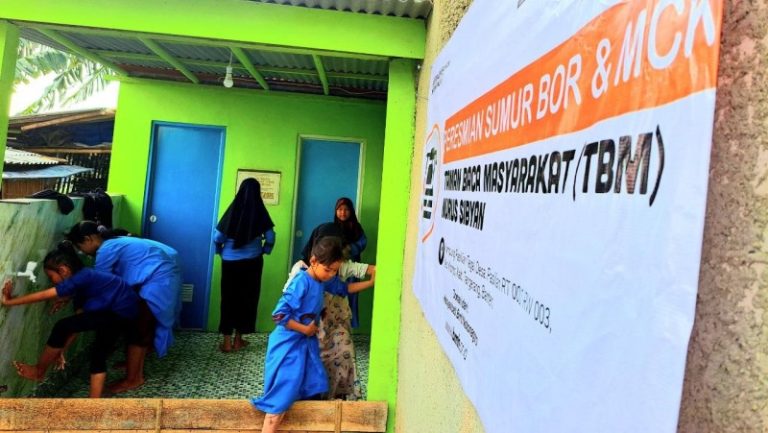 Fasilitas Air Bersih dan MCK, Asa Anak-Anak TBM Nurus Sibyan Menyala