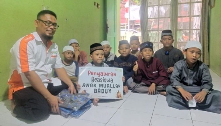 Dari Rimba Baduy ke Kota Tangerang, Mimpi Besar Anak Mualaf Berbalut Seragam Baru