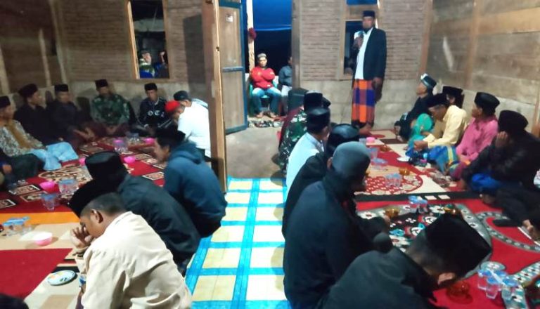 Anak Muda Lulusan Sekolah Dai Sultanbatara Teguh Berkhidmat di Pelosok Desa