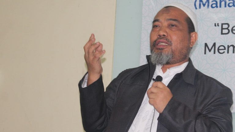 Ustadz Khairil Mewariskan Seni Leadership yang Mengasuh dengan Hati