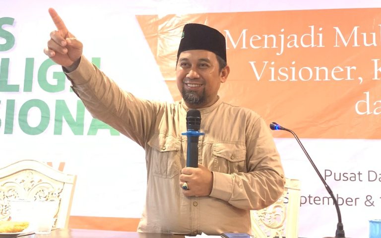 Hidayatullah dan Revitalisasi Peran Muballigh dalam Mencerdaskan Kehidupan Bangsa
