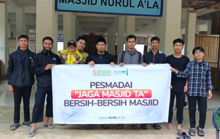 Harmoni Rihlah Pesmadai di Kaki Gunung Integrasikan Akademik dan Spiritual