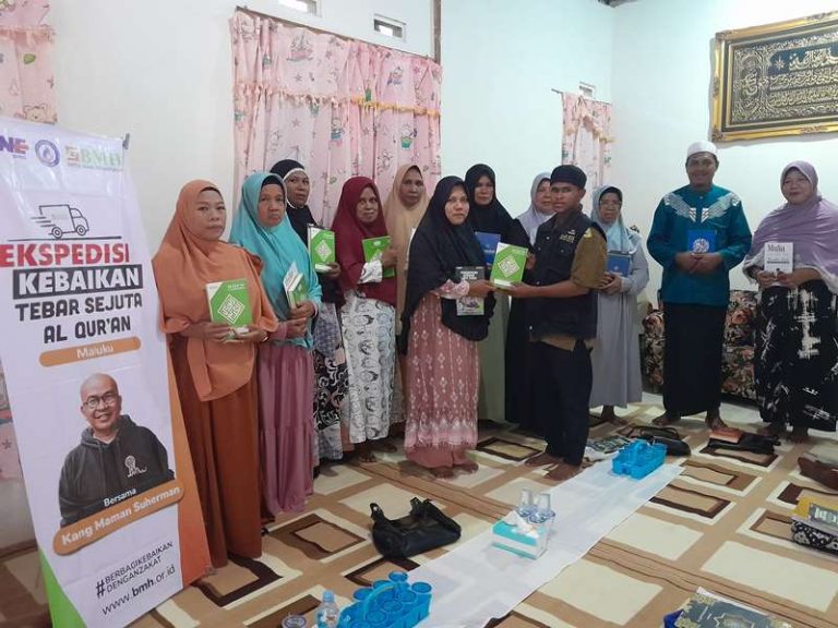 Tebar Cahaya Kebaikan dengan Sinergi Penyaluran Al-Qur’an di Dusun Tanjung Malut