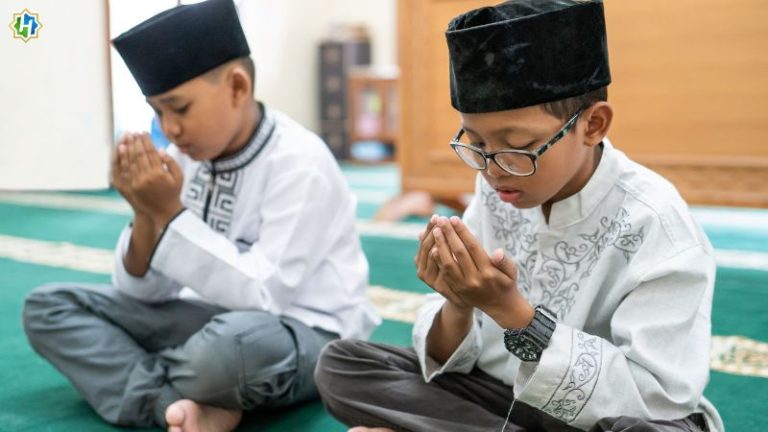 Adab dan Sakralisasi Masjid di Lingkungan Pendidikan Sekolah Dasar dan Menengah