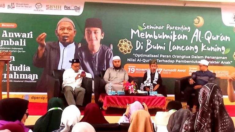 Seminar Parenting di Bumi Lancang Kuning Telaah Pentingnya Pendidikan Qur’ani dalam Keluarga