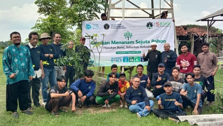Gerakan Tanam Sejuta Pohon Hidayatullah Pamekasan untuk Perbanyak Tutupan Hijau