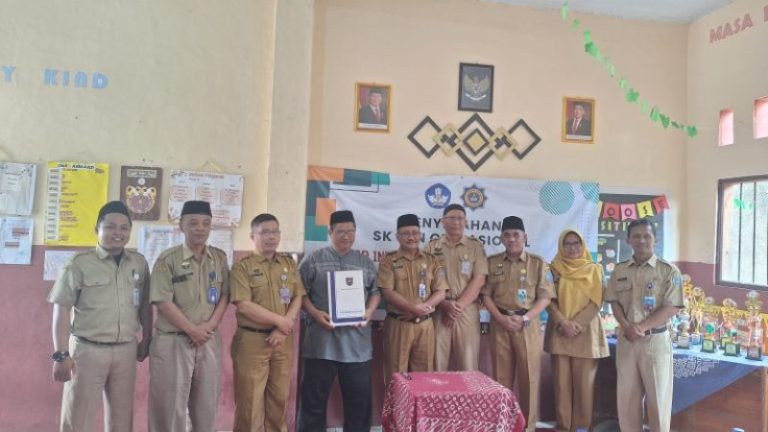 SD Integral Hidayatullah Tegal Resmi Dapatkan SK Izin Operasional dari Kemendikbud